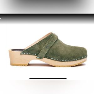 Swedish Hasbeens Husband Clog (40)